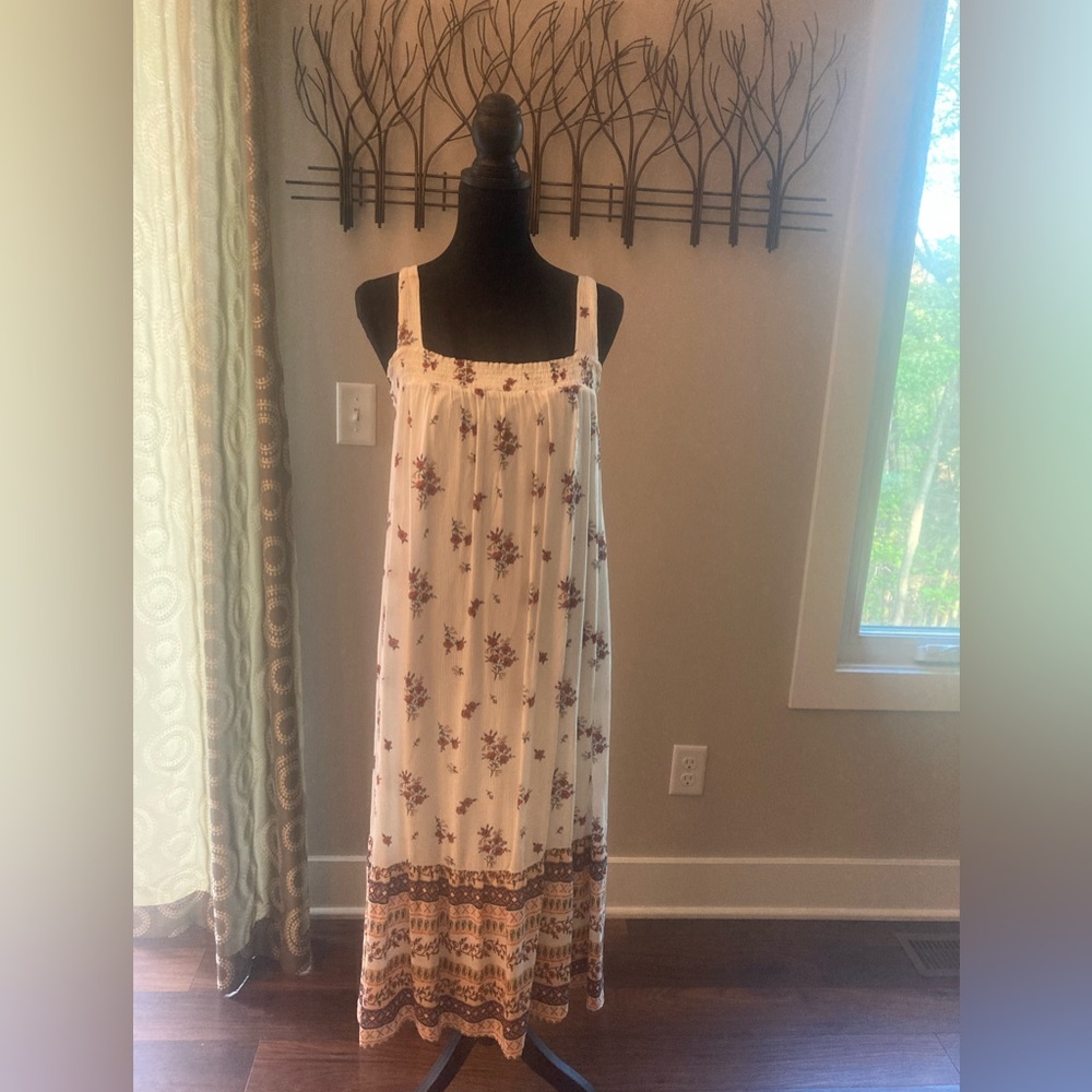 Old Navy Sundress Size Medium. Midi Length